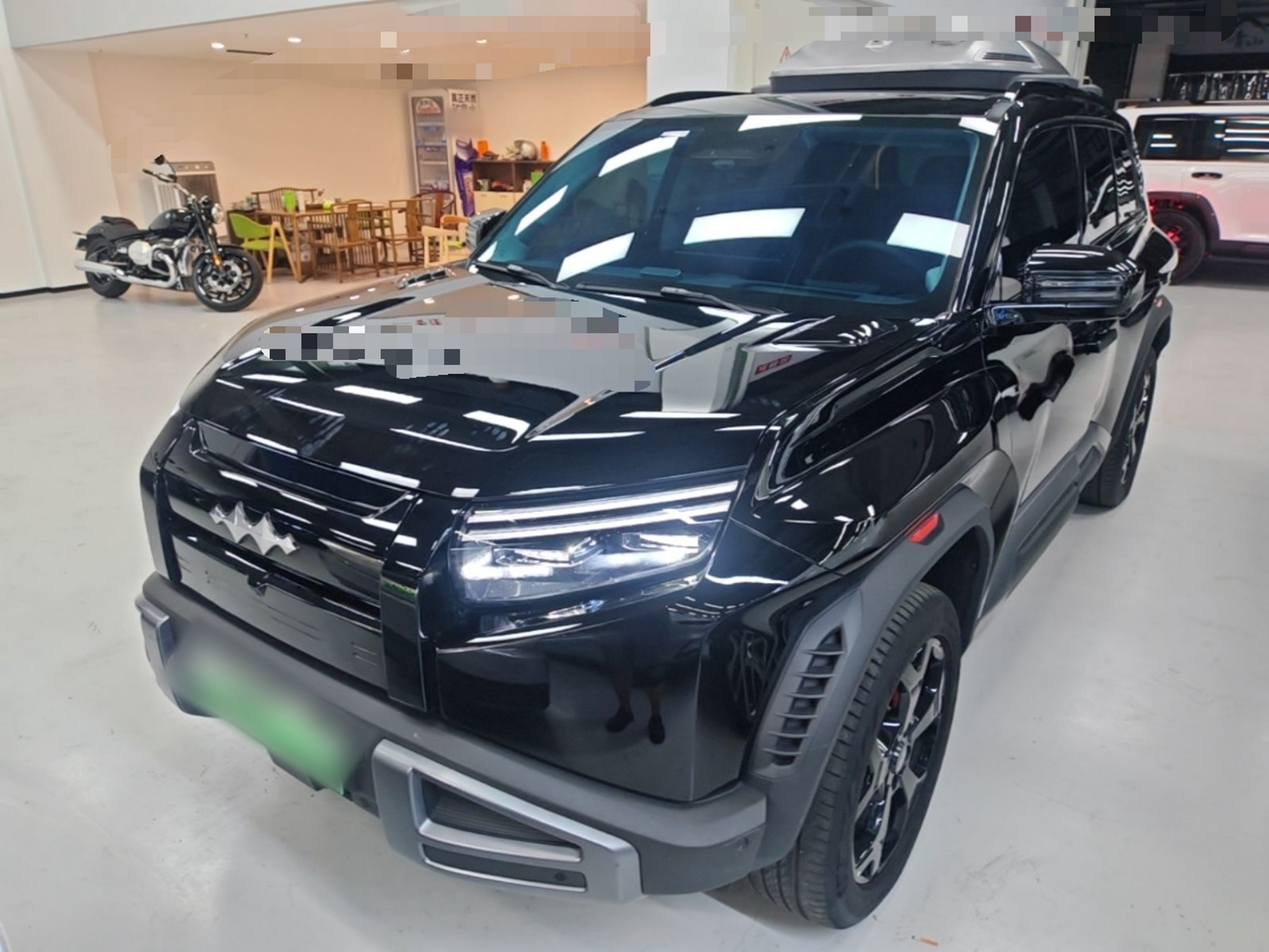 Unter der Vorderseite des Autos