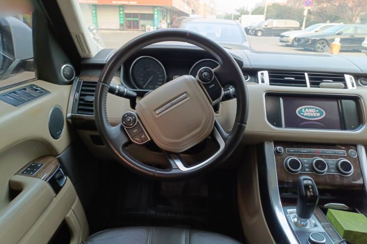 Used Land Rover Range Sport 2014 3.0 SC V6 HSE Steering Wheel