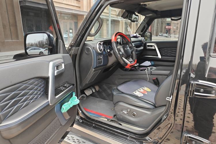 Used BAIC Off-Road BJ40 2022 2.0T Automatic Four-Wheel Drive Business Edition Interior 3