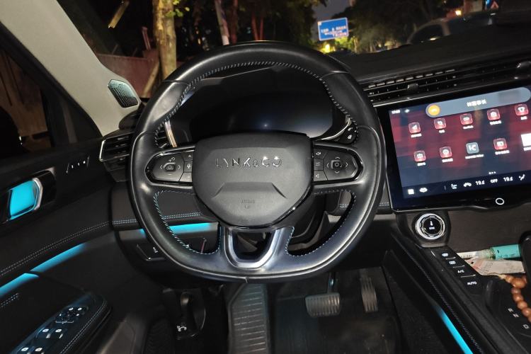 Used Lynk & Co 05 2022 2.0T Two-Wheel Drive Shine Halo
