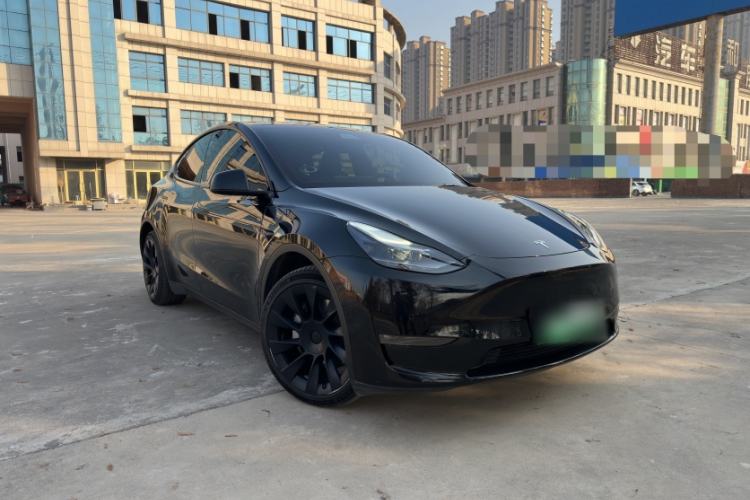 Used Tesla Model Y 2022 Long-Range All-Wheel-Drive Version