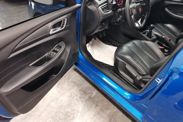Used Roewe i5 2019 1.5L Manual 4G Connectable Langhao Edition