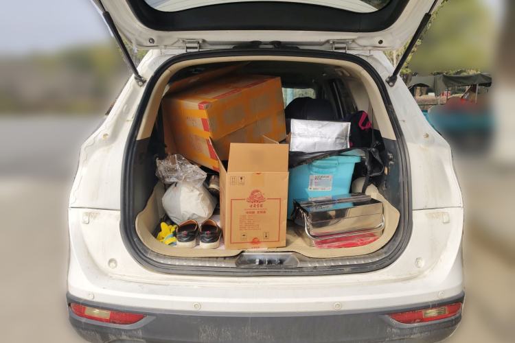 Used Dongfeng Fengon 580 2016 1.5T Manual Luxury Edition Trunk