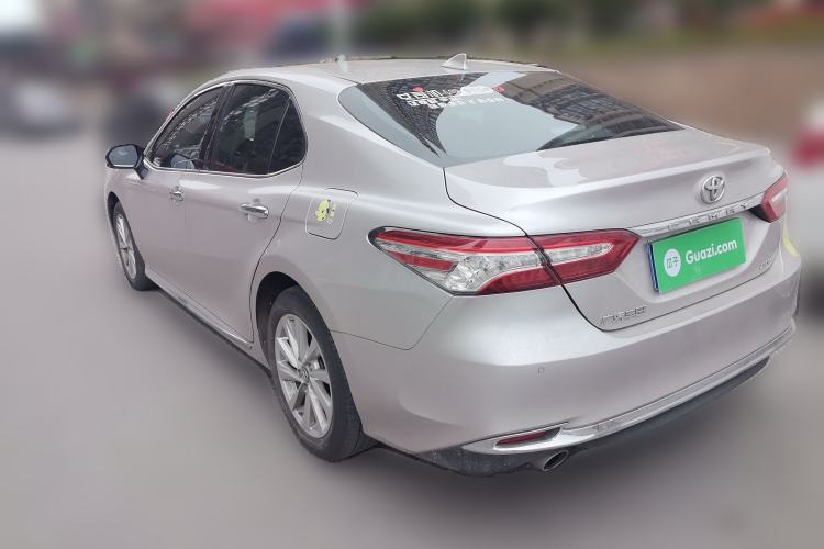Used Toyota Camry 2023 2.0G Luxury Edition
