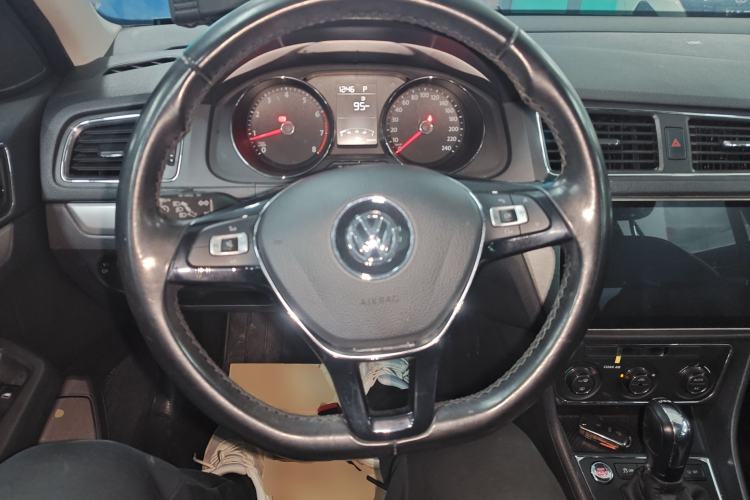 Used Volkswagen Gran Lavida 2017 180TSI DSG Comfort Edition
