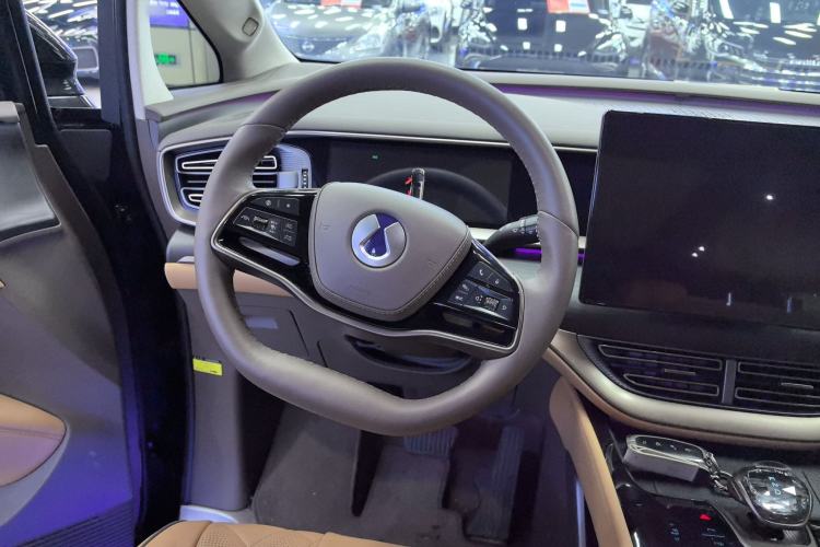 Used Denza D9 2022 DM-i 970 Four-Wheel Drive Flagship Model
