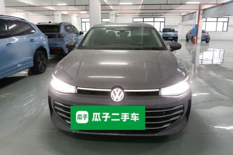 Used Volkswagen Passat 2025 Pro 380TSI Dragon Supreme Edition