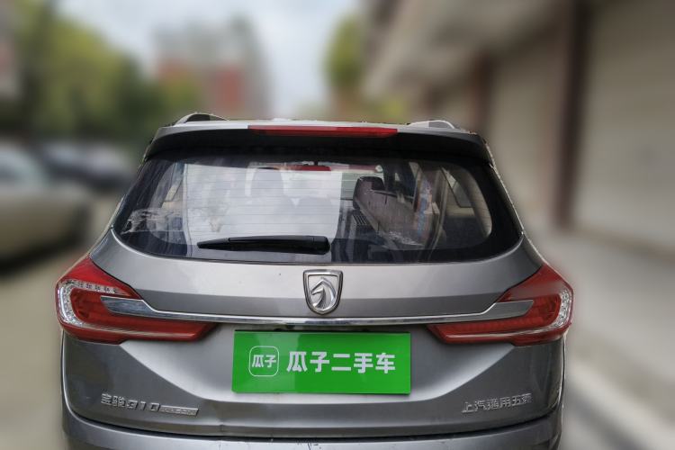 Used Baojun 310W 2017 1.5L Manual Fashion Model China V
