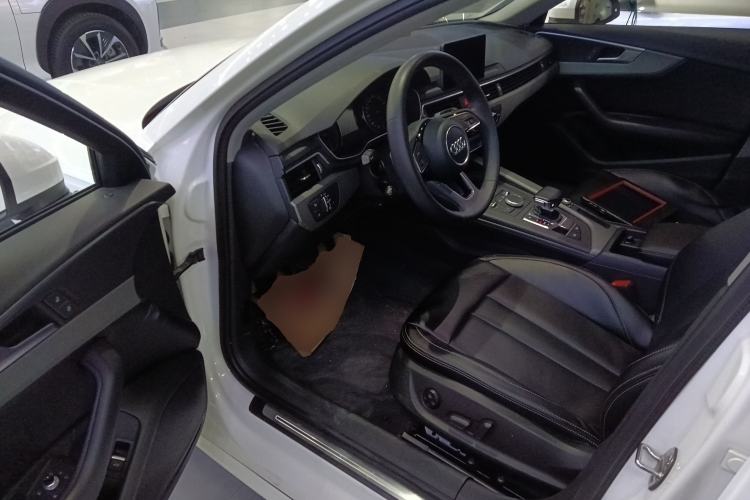 Used Audi A4L 2018 30th Anniversary Edition 40 TFSI Trendy Model