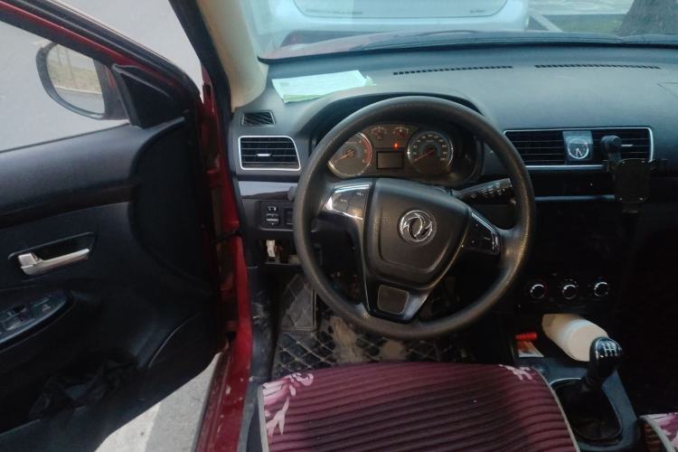 Used Dongfeng Fengon 360 2015 1.3T Diesel Manual Eco-Version 7-Seater