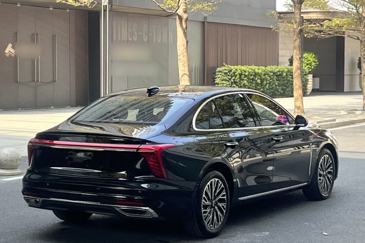 Used Hongqi H5 2025 2.0T Automatic Flag Edition – 500 000 Units Commemorative Version Exterior 7