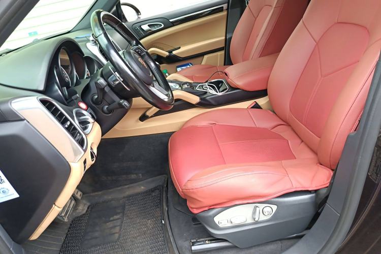 Used Porsche Cayenne 2016 3.6 V6 U.S. specification Left Front Seat