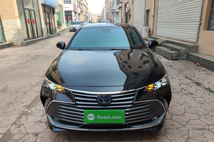 Used Toyota Avalon 2019 Dual-Engine 2.5L XLE Prestige Version China VI Standard Front