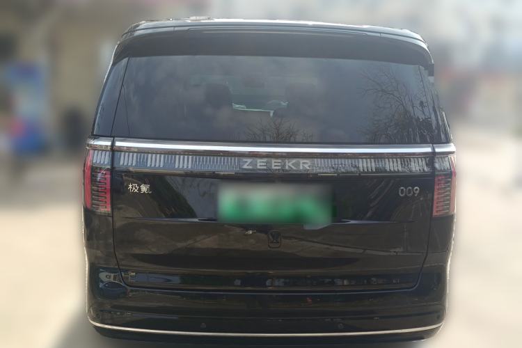 Used Zeekr 009 2022 WE Edition Rear