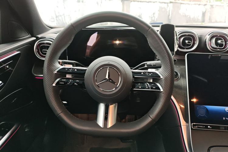 Used Mercedes-Benz C-Class 2025 Facelift C 260 L Sport Edition Steering Wheel