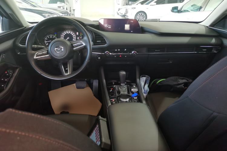 Used Mazda 3 Axela 2021 2.0L Automatic ZhiXuan Edition
