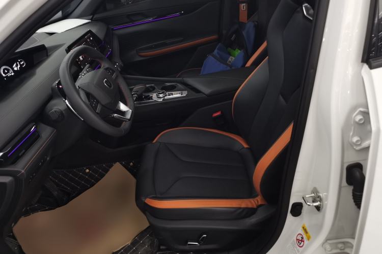 Used Changan UNI-V 2023 1.5T Prestige Model
