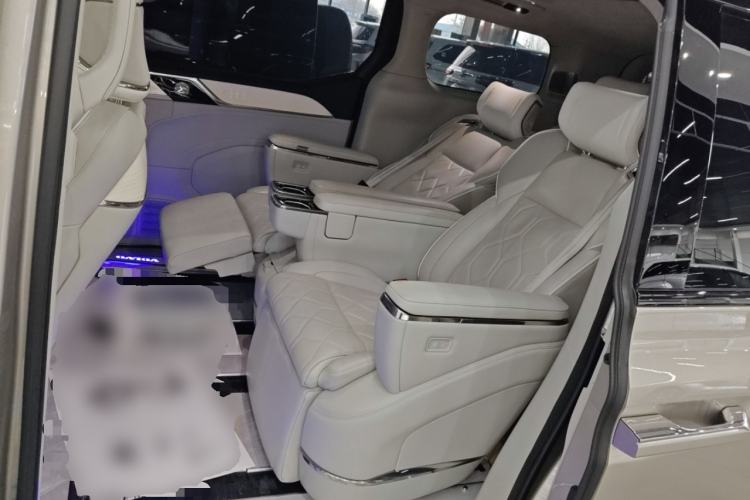 Used Volvo EM90 2025 Ultra Six-Seater