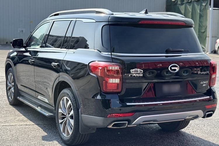 Used GAC Trumpchi GS8 2017 320T Two-Wheel Drive Luxury Smart Connectivity Version (7 Seats)