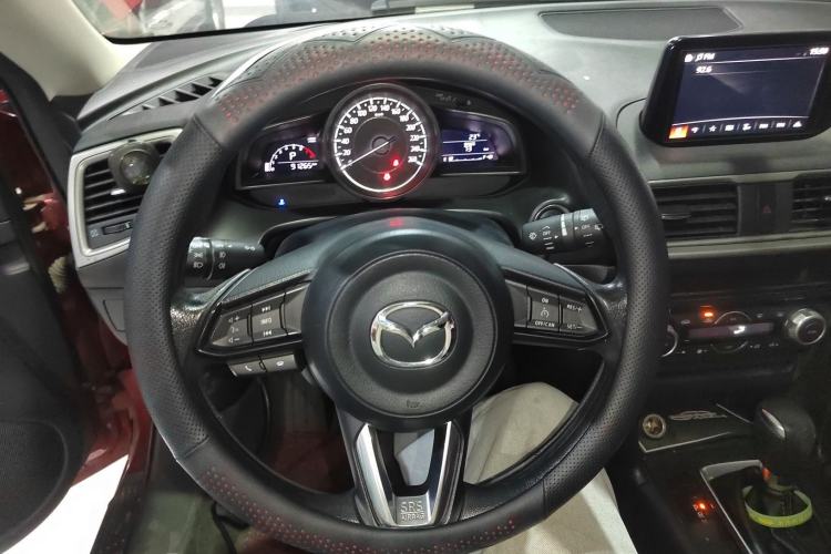 Used Mazda 3 Axela 2017 Hatchback 1.5L Automatic Luxury Model Emission Standard China V
