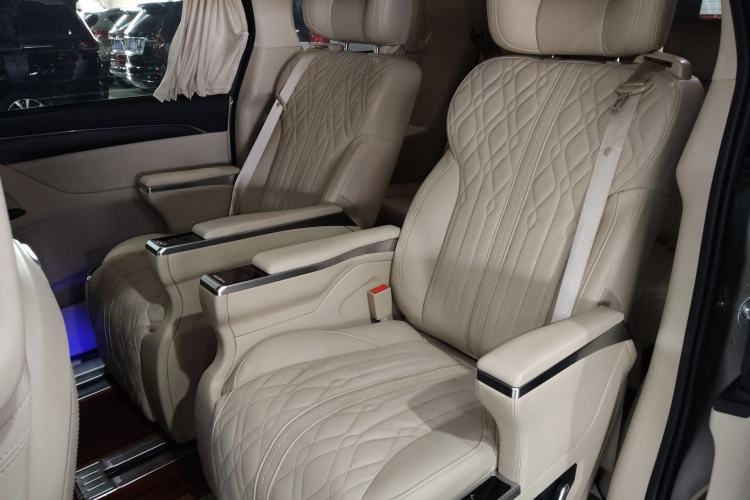 Used Buick GL8 2023 ES Lu Zun Deluxe Model