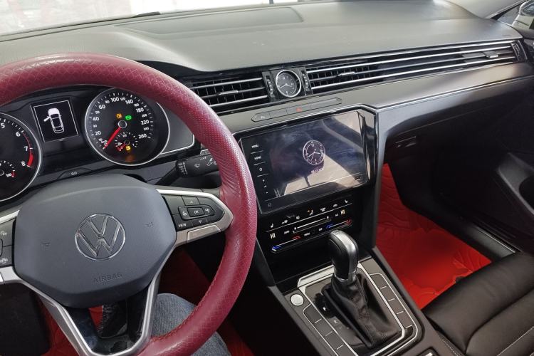 Used Volkswagen Magotan 2020 330TSI DSG Luxury Edition Center Console