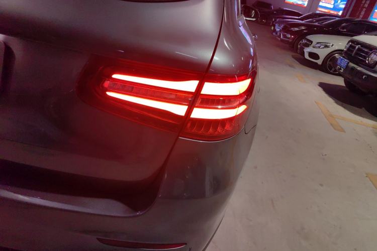 Used Mercedes-Benz GLC 2018 GLC 300 4MATIC Luxury Model Right Rear Taillight