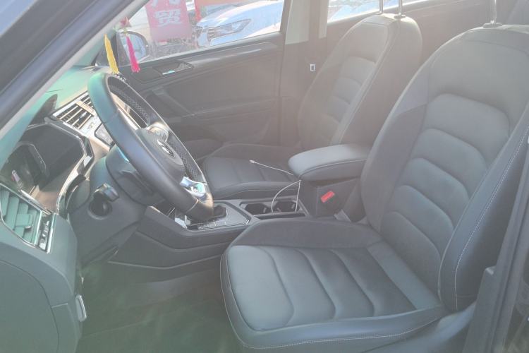 Used Volkswagen Tiguan L 2021 330TSI Automatic Two-Wheel Drive R-Line Enhanced Edition