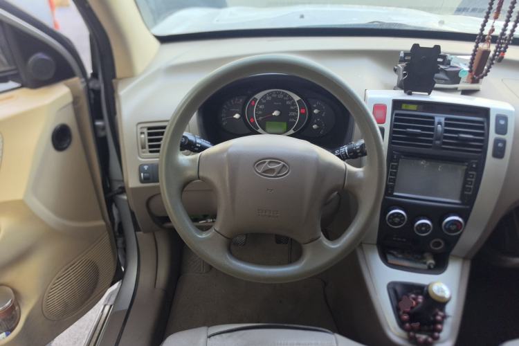 Used Hyundai Tucson 2013 2.0L Manual Two-Wheel Drive Fashion Edition
