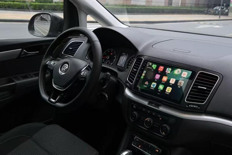 Used Volkswagen Sharan 2018 380TSI Comfort Edition 7-Seater Center Console