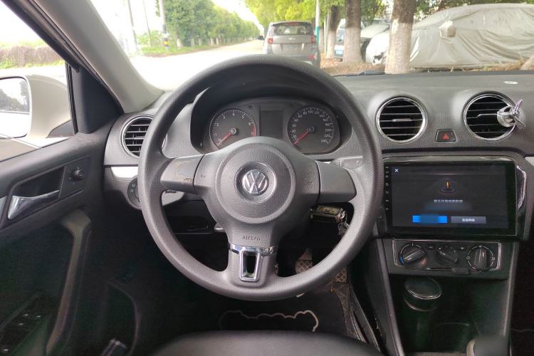 Used Volkswagen Jetta 2015 Zhihui Edition 1.4L Manual Comfort Model
