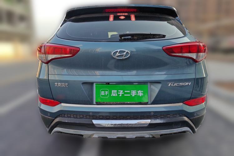 Used Hyundai Tucson 2015 2.0L Automatic Two-Wheel Drive Smart Version
