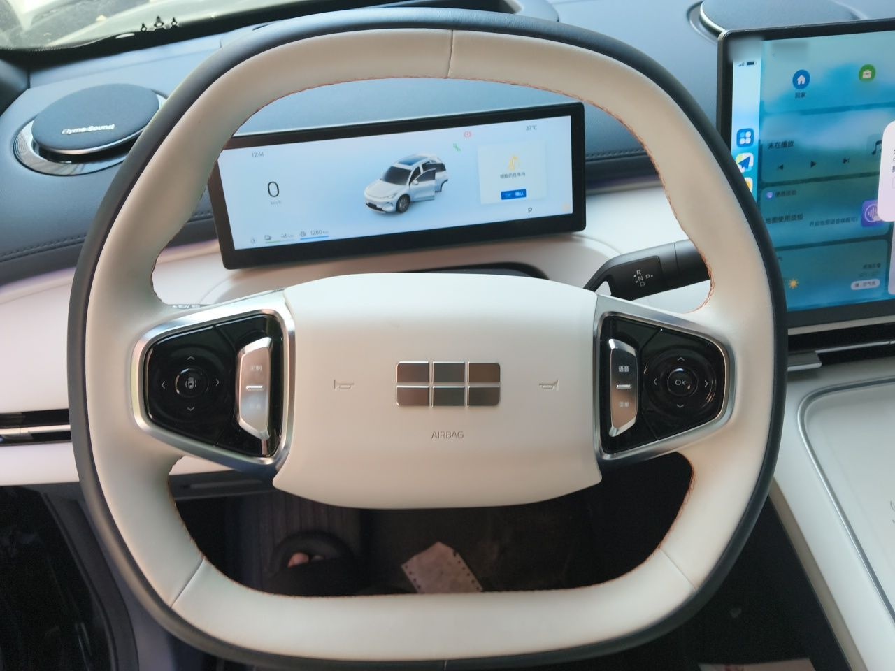 Geely Galaxy Xingjian 7 EM-i 2025 120km Navigator Edition — снимка 10