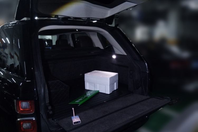 Used Land Rover Range 2019 3.0 SCV6 Legacy Edition Trunk