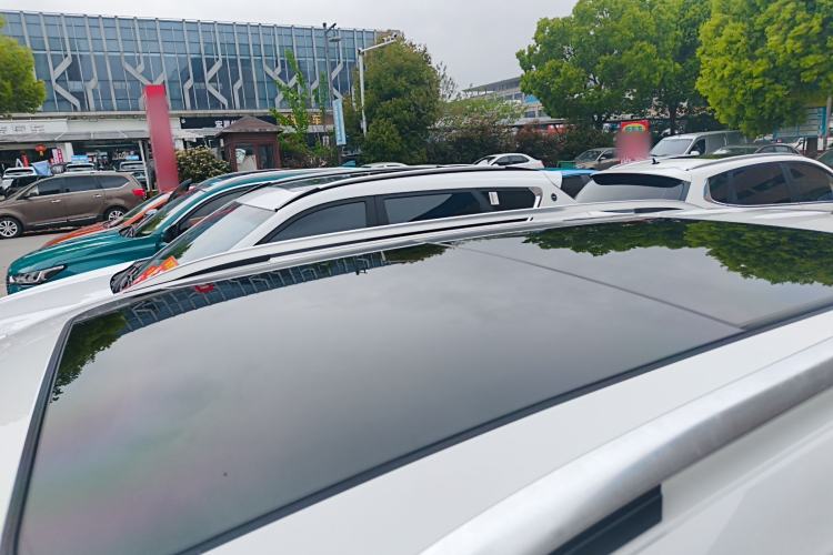 Used Volkswagen Tiguan L 2019 Updated Version 330TSI Automatic Two-Wheel Drive Panoramic Comfort Edition China VI Standard Roof