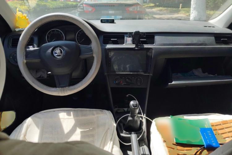 Used Skoda Rapid Spaceback 2016 Revised Version 1.6L Manual Front-Drive Edition