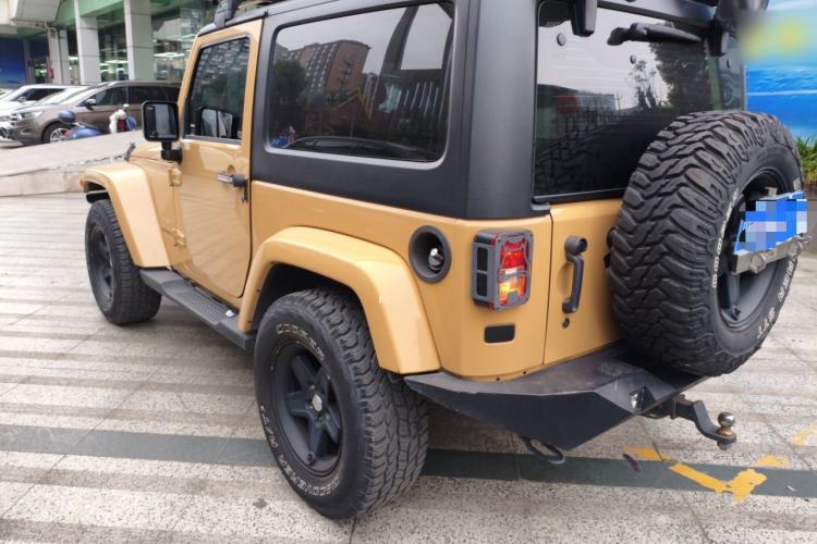 Used Jeep Wrangler 2013 3.6L Sahara two-door model