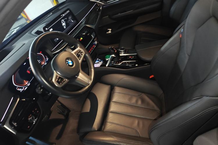 Used BMW 6 Series GT 2021 630i M Sport Package Left Front Seat