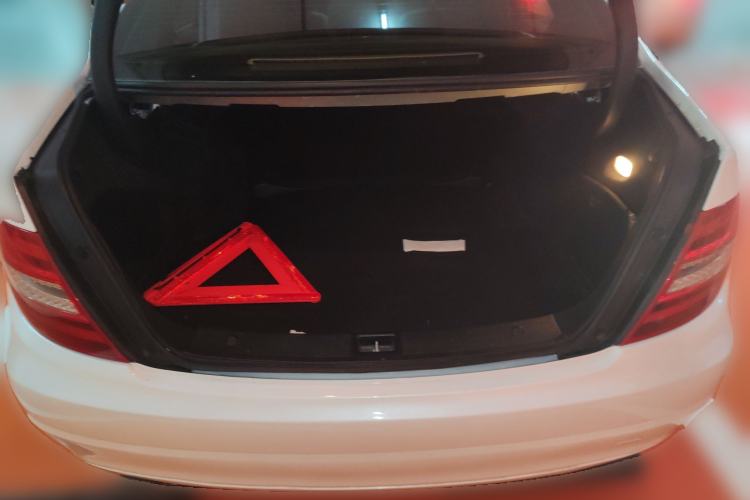 Used Mercedes-Benz C-Class 2011 C 180K Classic model