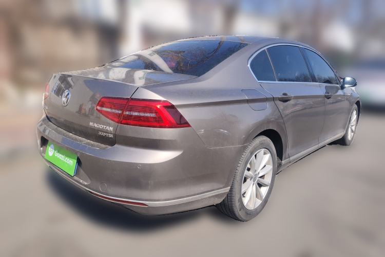 Used Volkswagen Magotan 2017 330TSI DSG Leading Model
