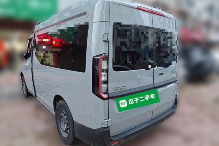 Used Farizon Super VAN 2025 Yucheng Action-Pak, Short-Axle 68kWh ZhiXin, 5-seater

