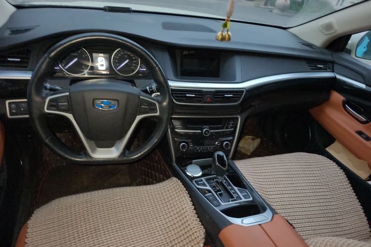 Used Geely Auto Emgrand GT 2016 2.4L Comfort Version Center Console