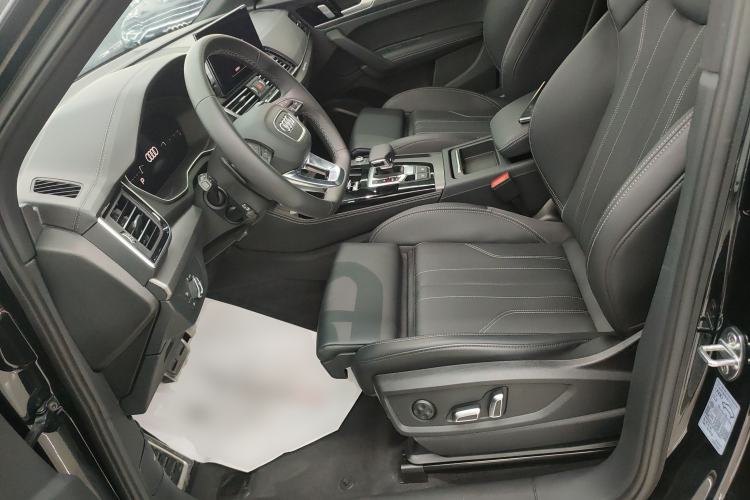 Used Audi Q5L 2025 40 TFSI Luxury Dynamic Edition
