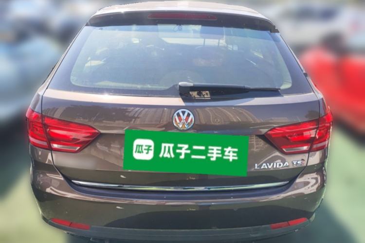 Used Volkswagen Gran Lavida 2013 1.4 TSI Automatic Luxury Model