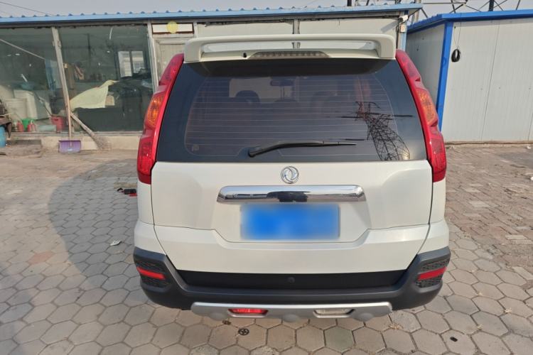 Used Dongfeng Fengdu MX6 2016 2.0L CVT Two-Wheel Drive Dream Edition
