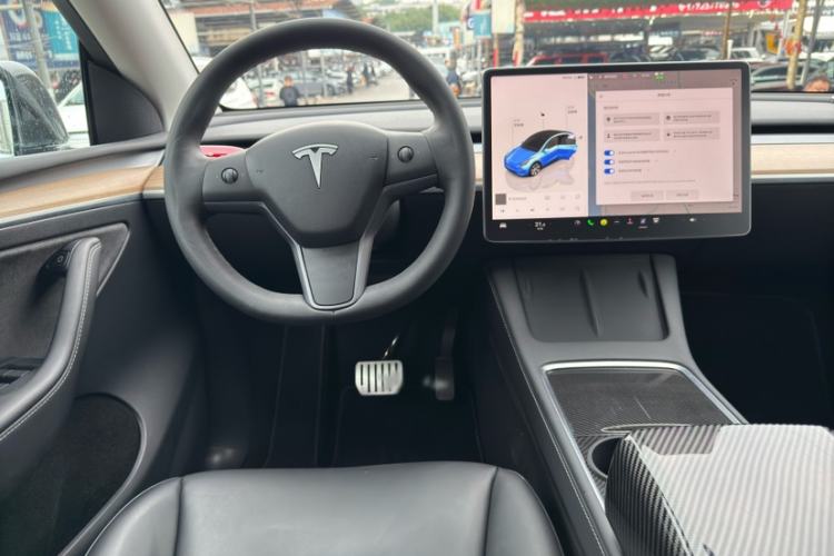Used Tesla Model Y 2021 Long-Range All-Wheel-Drive Version