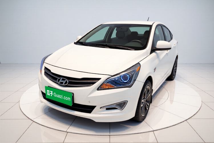 Used Hyundai Verna (older generation) 2014 1.4L Manual Smart GLS Trim
