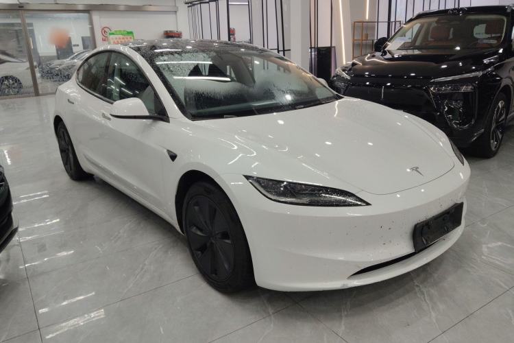 Used Tesla Model 3 2025 Rear-Wheel-Drive Version Front Right 45 Deg