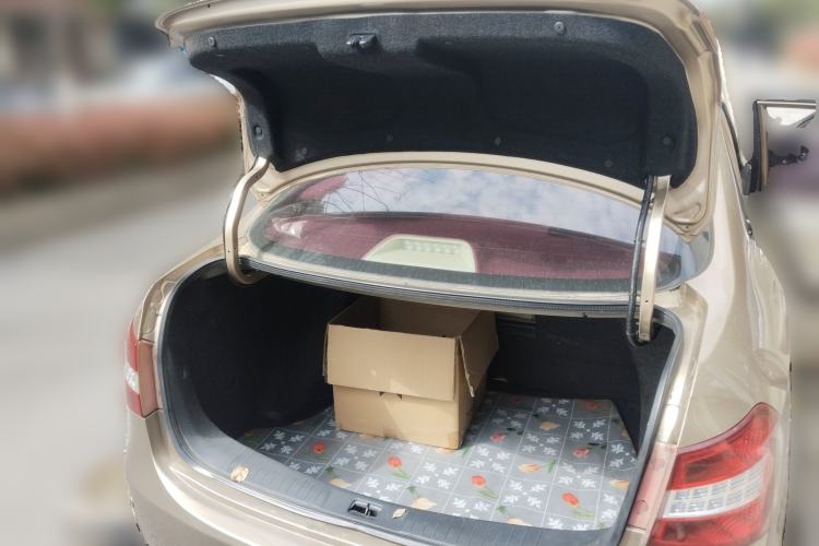 Used Dongfeng Aeolus A60 2012 1.6L Automatic Luxury Version
