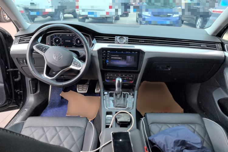 Used Volkswagen Magotan GTE Plug-in Hybrid 2022 GTE Luxury Model Center Console